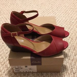Clarks wedge shoe
